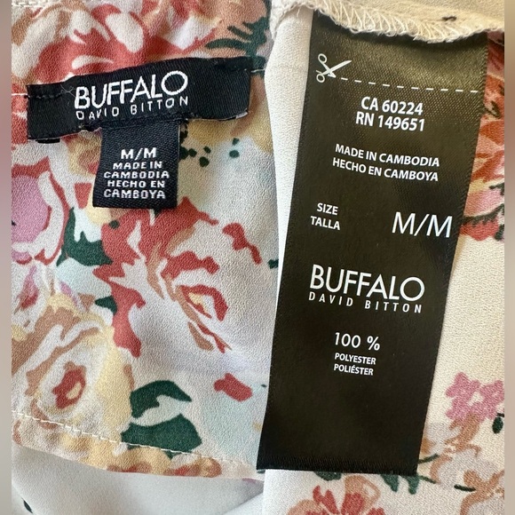 Buffalo David Bitton Floral Short Sleeve Top - White and Pink Size M New No Tag - Picture 13 of 15